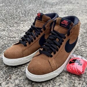 Nike SB Zoom Blazer Mid Men's Sz‎ 7 Light British Tan Black Red Suede 864349-202